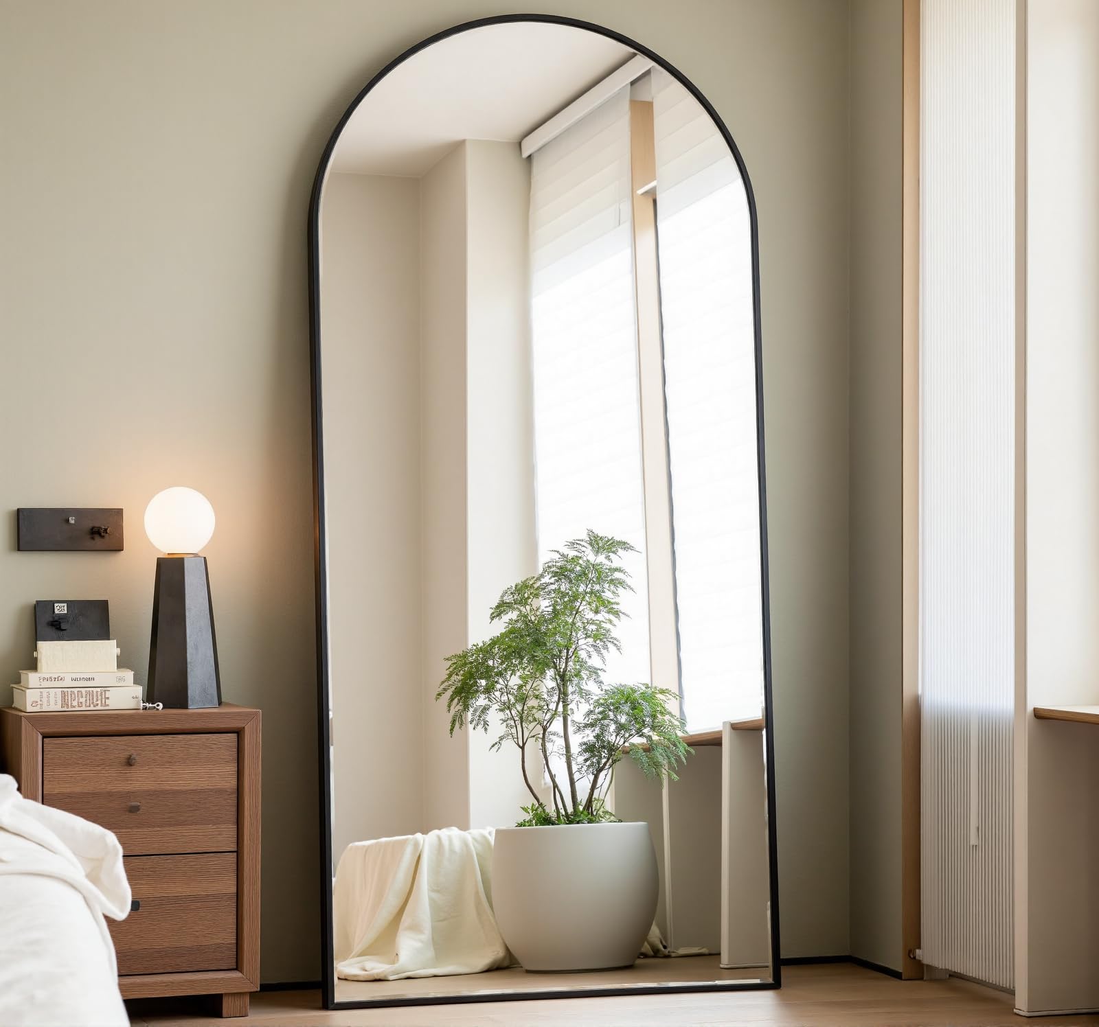 Prywot Arched Full Length Mirror, 70"x26" Free Standing Floor Mirror, Modern Full Body Mirrors with Stand, Wall Mirrors with Aluminum Alloy Frame for Bedroom,Living Room, Gold